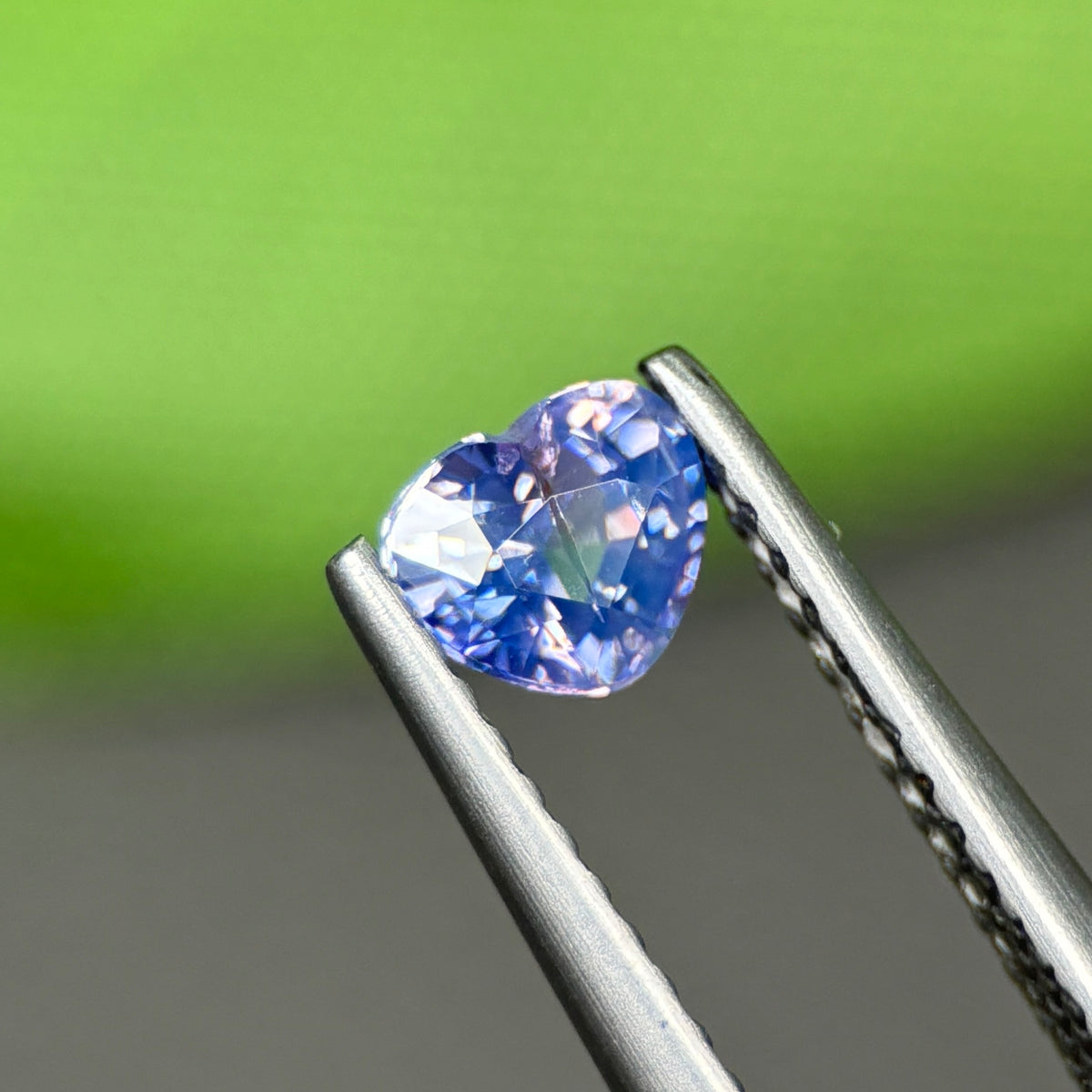 0,57ct Natural Blue Sapphire Vietnam. Heart Shape. No Treatment Sapphire Luc Yen.
