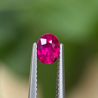 0.60 ct Natural Ruby Viet Nam. Oval Shape. No treatment.