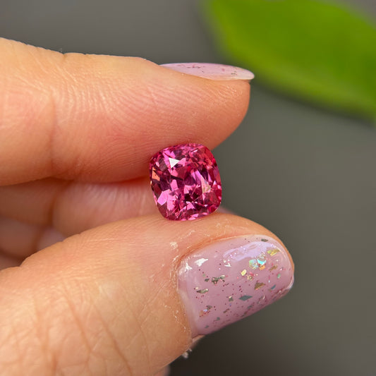2.65 ct Natural Pink Spinel Vietnam