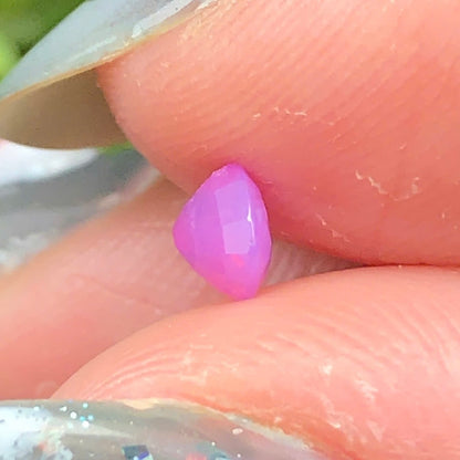 0,33ct Natural Pink Milky Sapphire Vietnam. Cushion Shape. No Treatment Milky Sapphire Luc Yen.