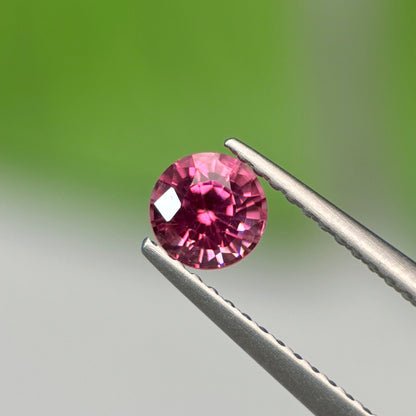 0.59 ct Natural Brownish Pink Spinel Vietnam. Round Shape. No Treatment.