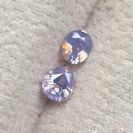 0.4 ct / 2Pcs Natural Purple  Milky Sapphire Viet Nam. Cushion & Pear Shape. No treatment.