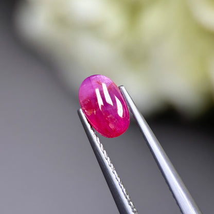1.34ct Natural Ruby Cacbochon Viet Nam. No treatment Ruby Luc Yen.
