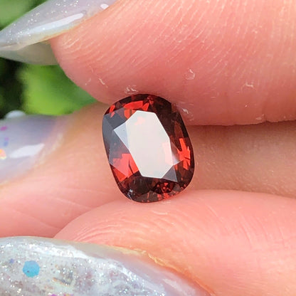 1,25ct Natural Red-Brown Spinel Viet Nam. Cushion Shape. No Treatment Spinel Luc Yen.