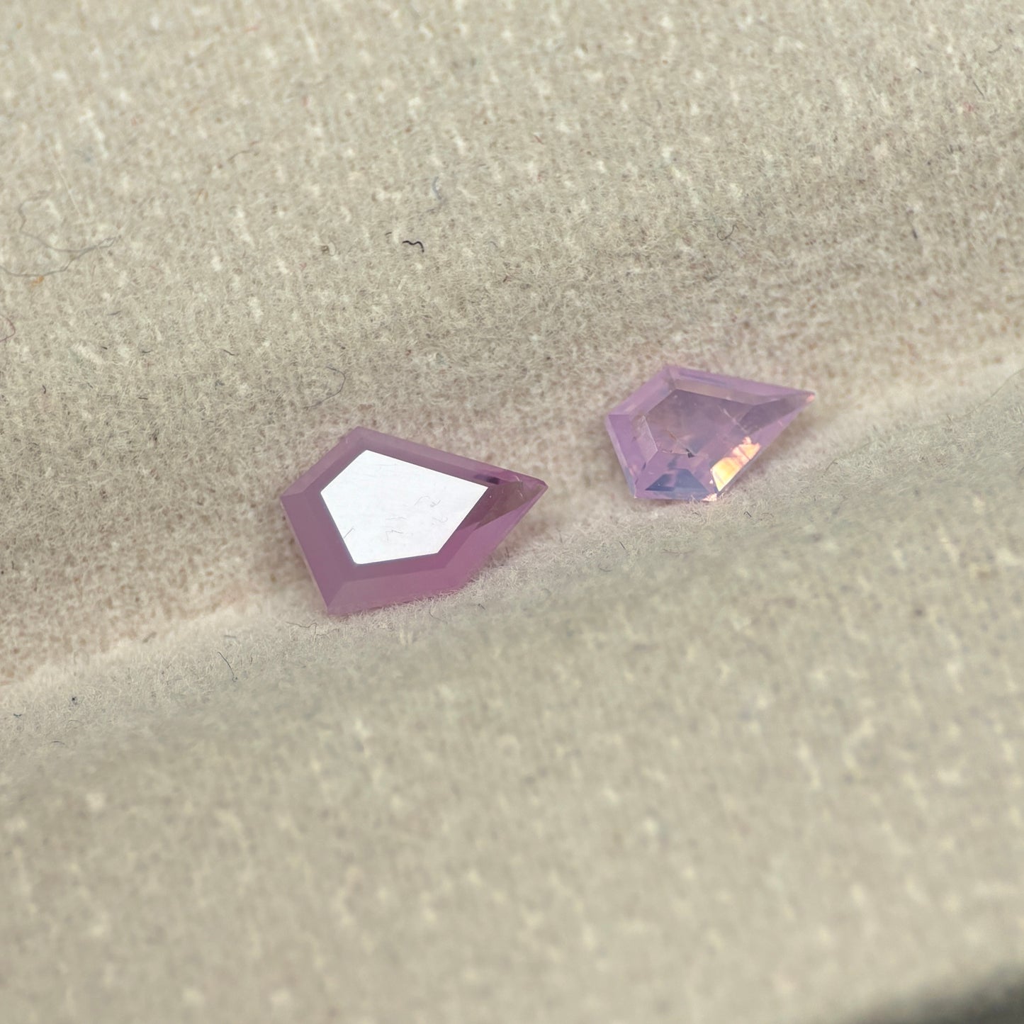 1,23ct/ 2Pcs Natural Pink Milky Sapphire Vietnam. Freeform. No Treatment Milky Sapphire Luc Yen.
