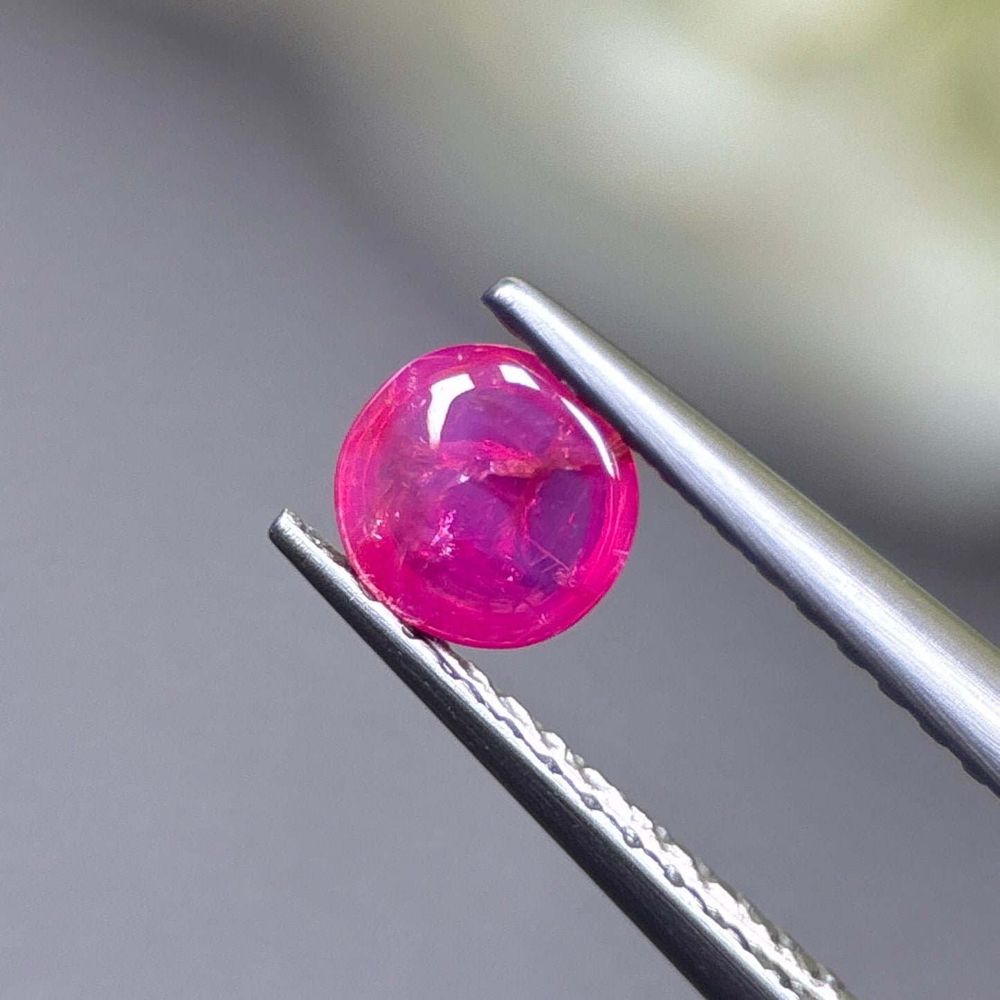 0.55ct Natural Pink Cacbochon Sapphire Viet Nam. No treatment.