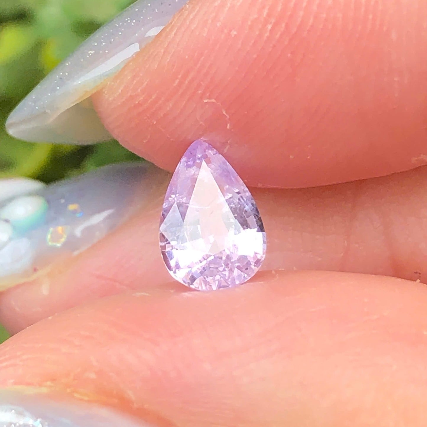 0,72ct Natural Light Purple Spinel Viet Nam. Pear Shape. No Treatment Spinel Luc Yen.