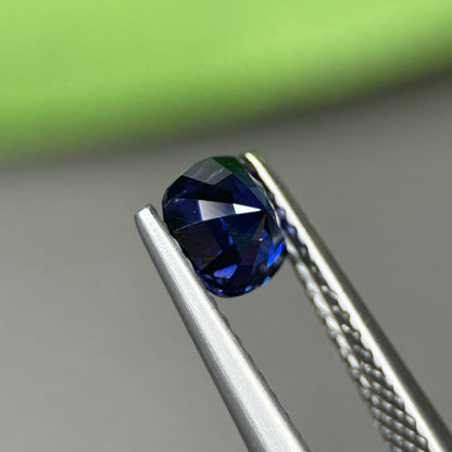 0,86ct Natural Blue Sapphire Vietnam. Cushion Shape. No Treatment Sapphire Luc Yen.
