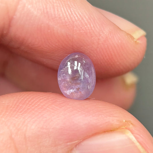 1,39ct Natural Light Purple Cacbochon Sapphire Viet Nam. No Treatment Sapphire Luc Yen.