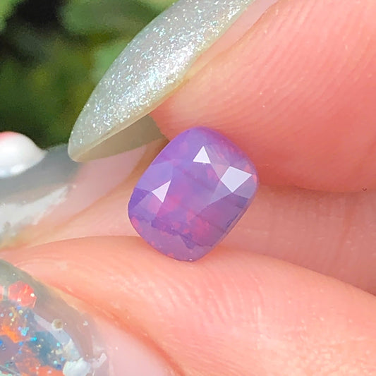 0,96ct Natural Pinkish Purple Milky Sapphire Vietnam. Cushion Shape. No Treatment Milky Sapphire Luc Yen.
