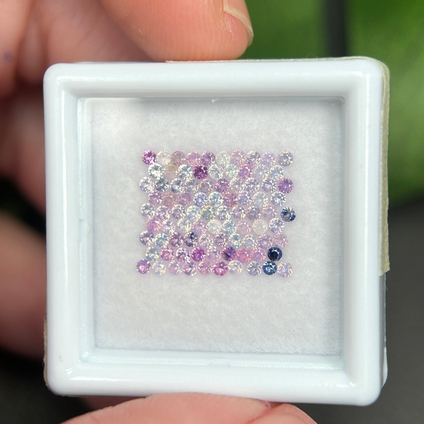 1,08ct/86Pcs Natural Sapphire Vietnam, Round Shape, C1 Quality, No Treament Sapphire Luc Yen. (Copy)