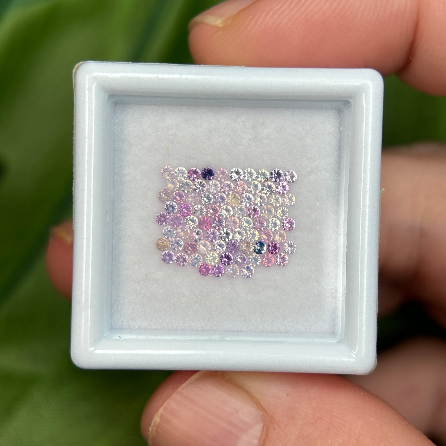 1,0ct/80Pcs Natural Sapphire Vietnam, Round Shape, C1 Quality, No Treatment Sapphire Luc Yen.