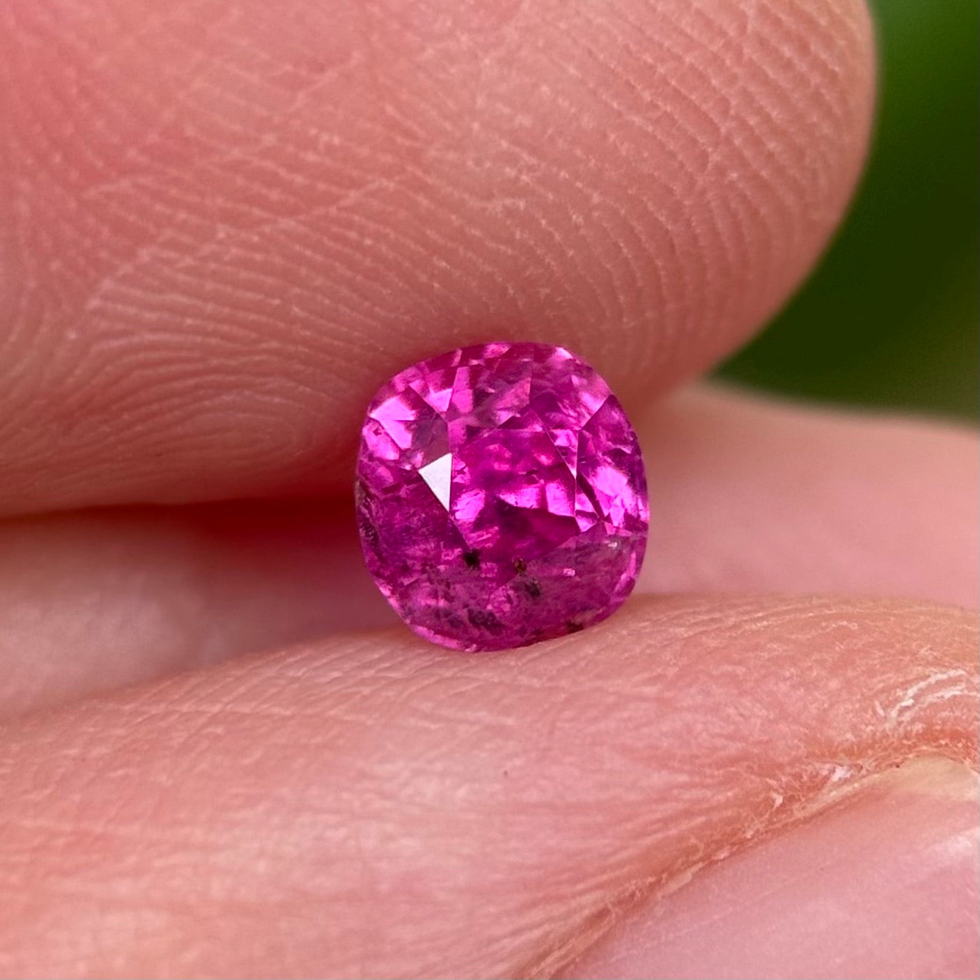 0.80 ct Natural Pink Sapphire Viet Nam. Cushion Shape. No treatment.