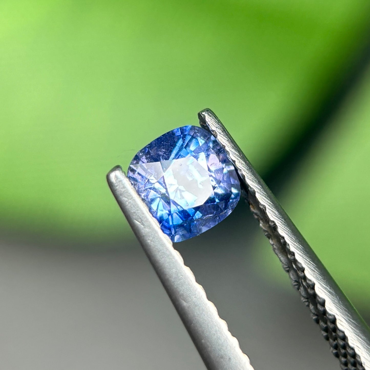 0,65 Natural Blue Sapphire Viet Nam. Cushion Shape. No Treatment Sapphire Luc Yen.