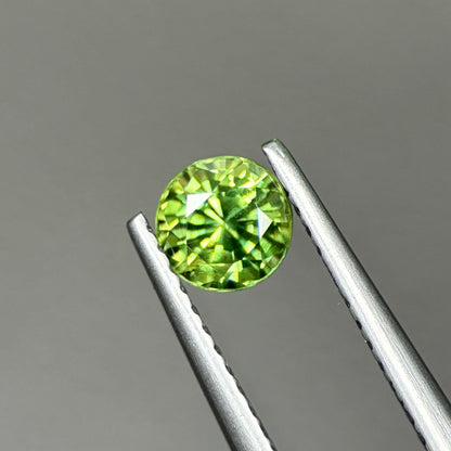 0,81ct Natural Green Sapphire Vietnam. Round Shape. No Treatment Sapphire Phan Thiet.