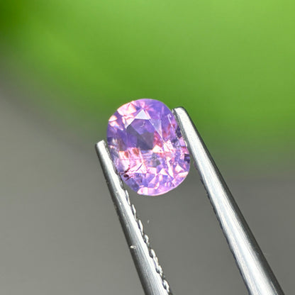 0,44ct Natural Purple Sapphire Viet Nam. Cushion Shape. No Treatment Sapphire Luc Yen.