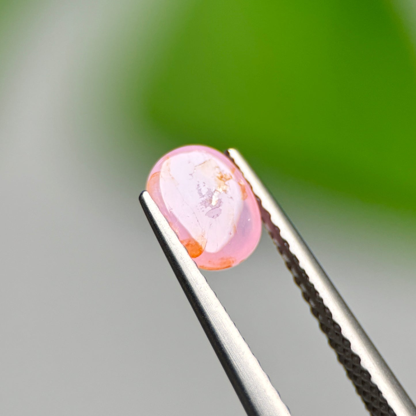 1.01ct Natural Pink Cacbochon Sapphire Viet Nam. No treatment.