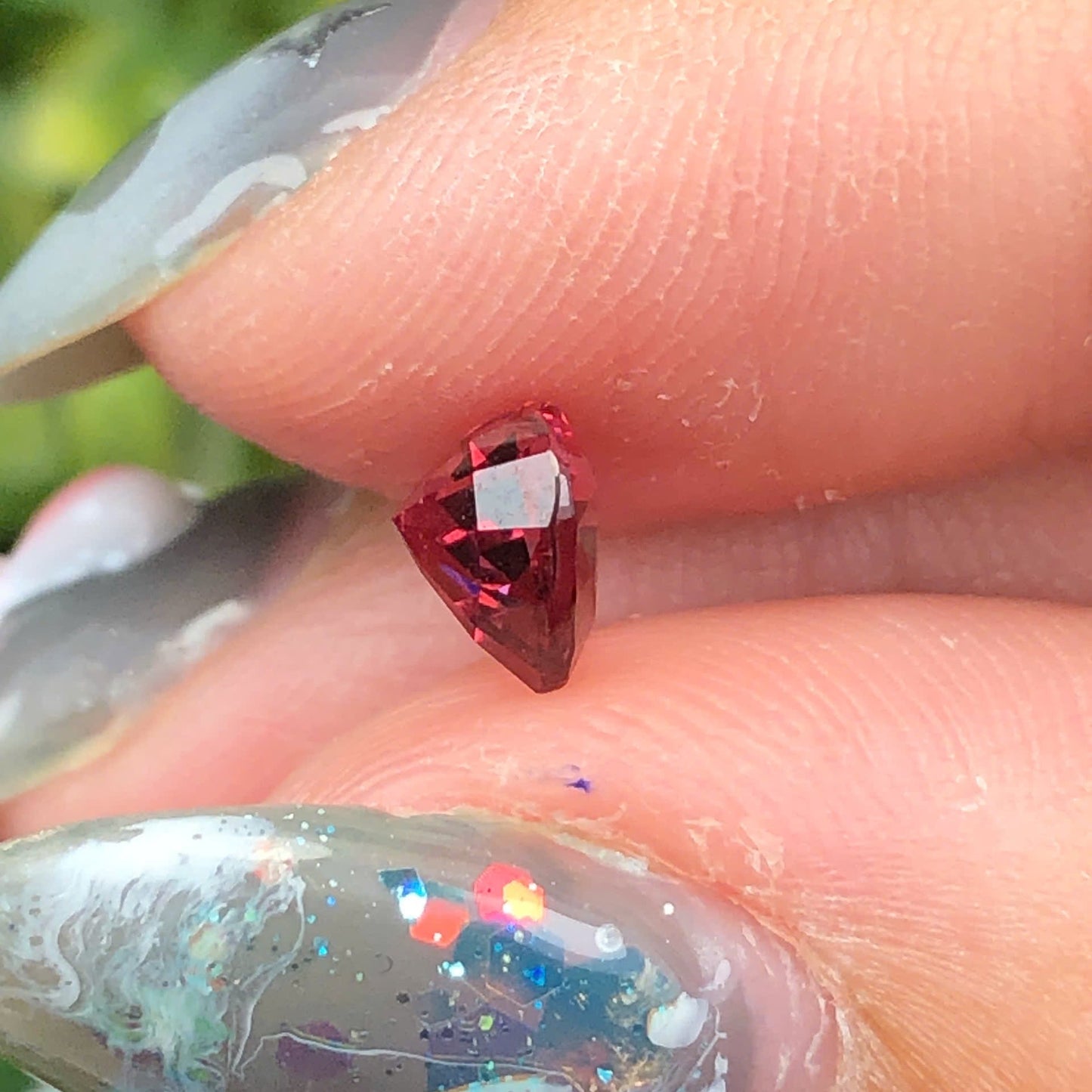 0,88ct Natural Brownish Pink  Spinel Vietnam. Heart Shape. No Treatment Spinel Luc Yen.