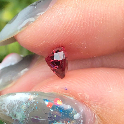 0,88ct Natural Brownish Pink  Spinel Vietnam. Heart Shape. No Treatment Spinel Luc Yen.