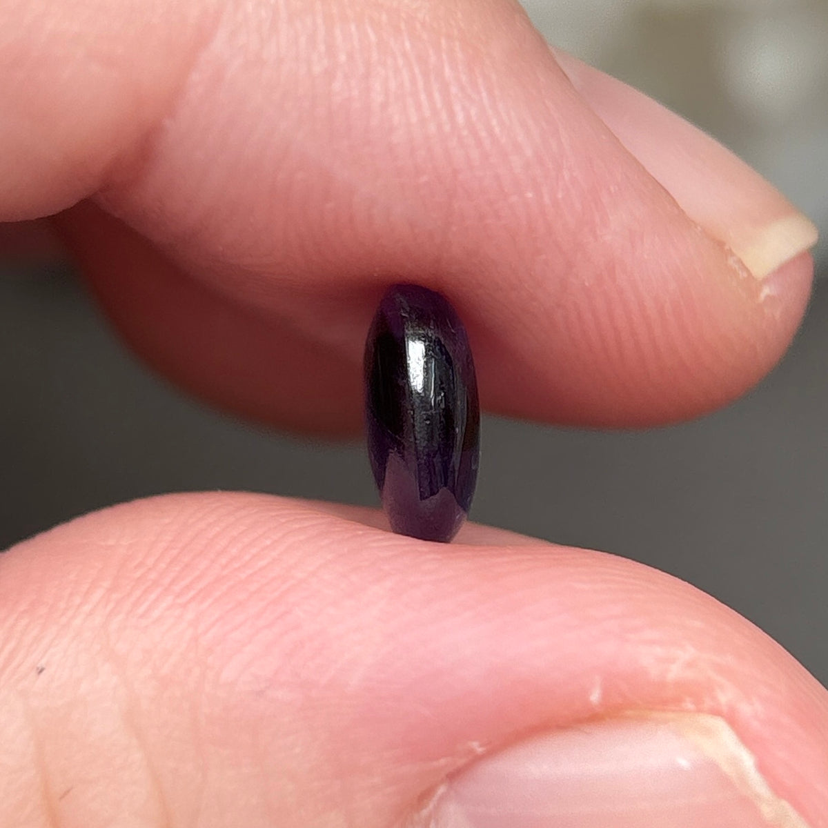 2,04ct Natural Blue-Purple Milky Cacbochon Sapphire Viet Nam. No Treatment Sapphire Luc Yen.