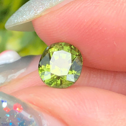 1,61ct Natural Green Tourmaline Vietnam. Cushion Shape. No Treatment, No Heat Tourmaline Luc Yen.