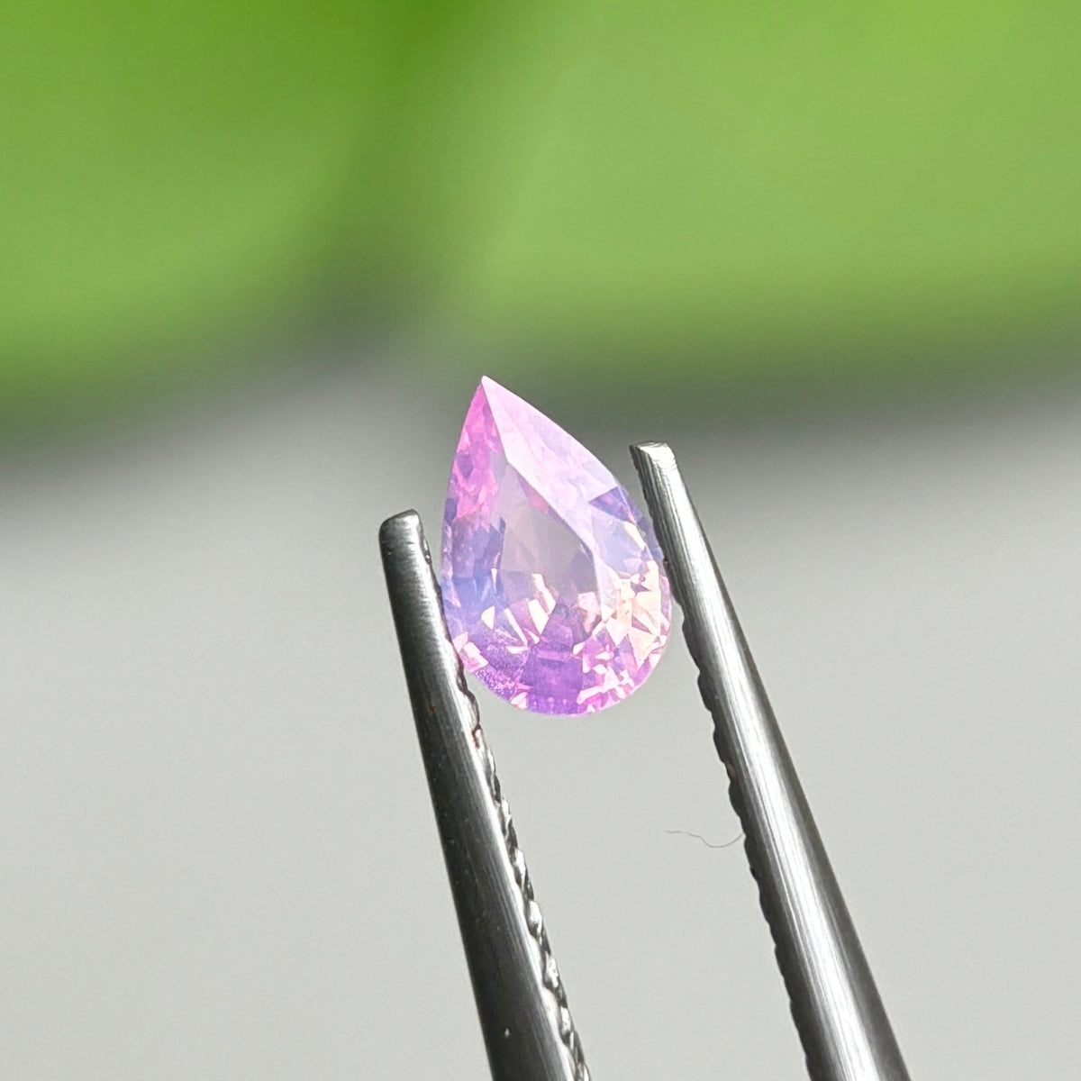 0,32ct Natural Pink Milky Sapphire Vietnam. Pear Shape. No Treatment Milky Sapphire Luc Yen.