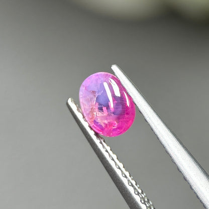 0.73ct Natural Purplish Pink Cacbochon Sapphire Viet Nam. No treatment.