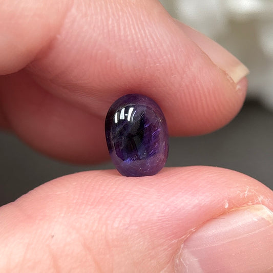 2,04ct Natural Blue-Purple Milky Cacbochon Sapphire Viet Nam. No Treatment Sapphire Luc Yen.