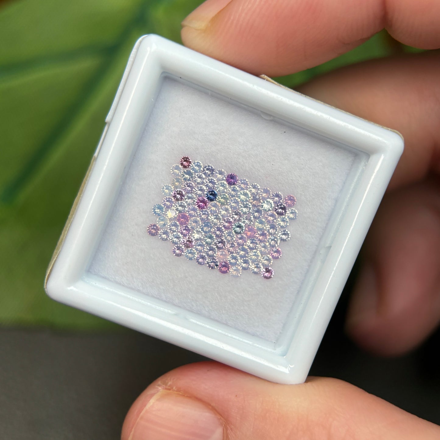 1,0ct/90Pcs Natural Sapphire Vietnam, Round Shape, AB Quality, No Treatment Sapphire Luc Yen.