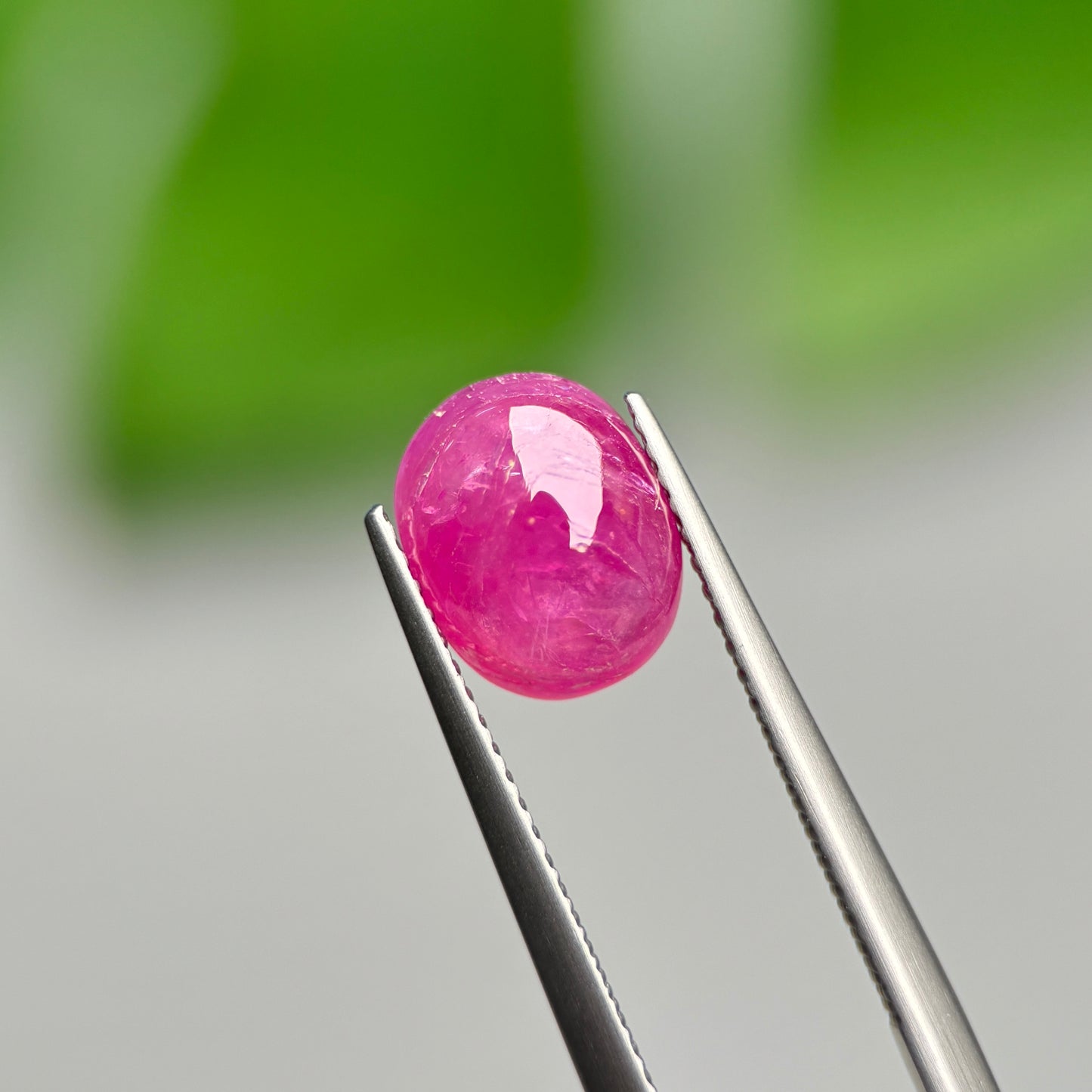 3,16ct Natural Ruby Cacbochon Viet Nam. No treatment Ruby Luc Yen.