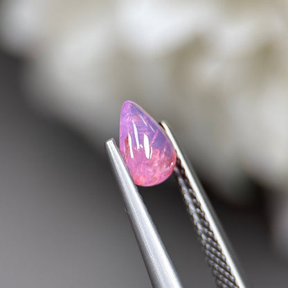 0,93ct Natural Pink Cacbochon Sapphire Viet Nam. No Treatment Sapphire Luc Yen.