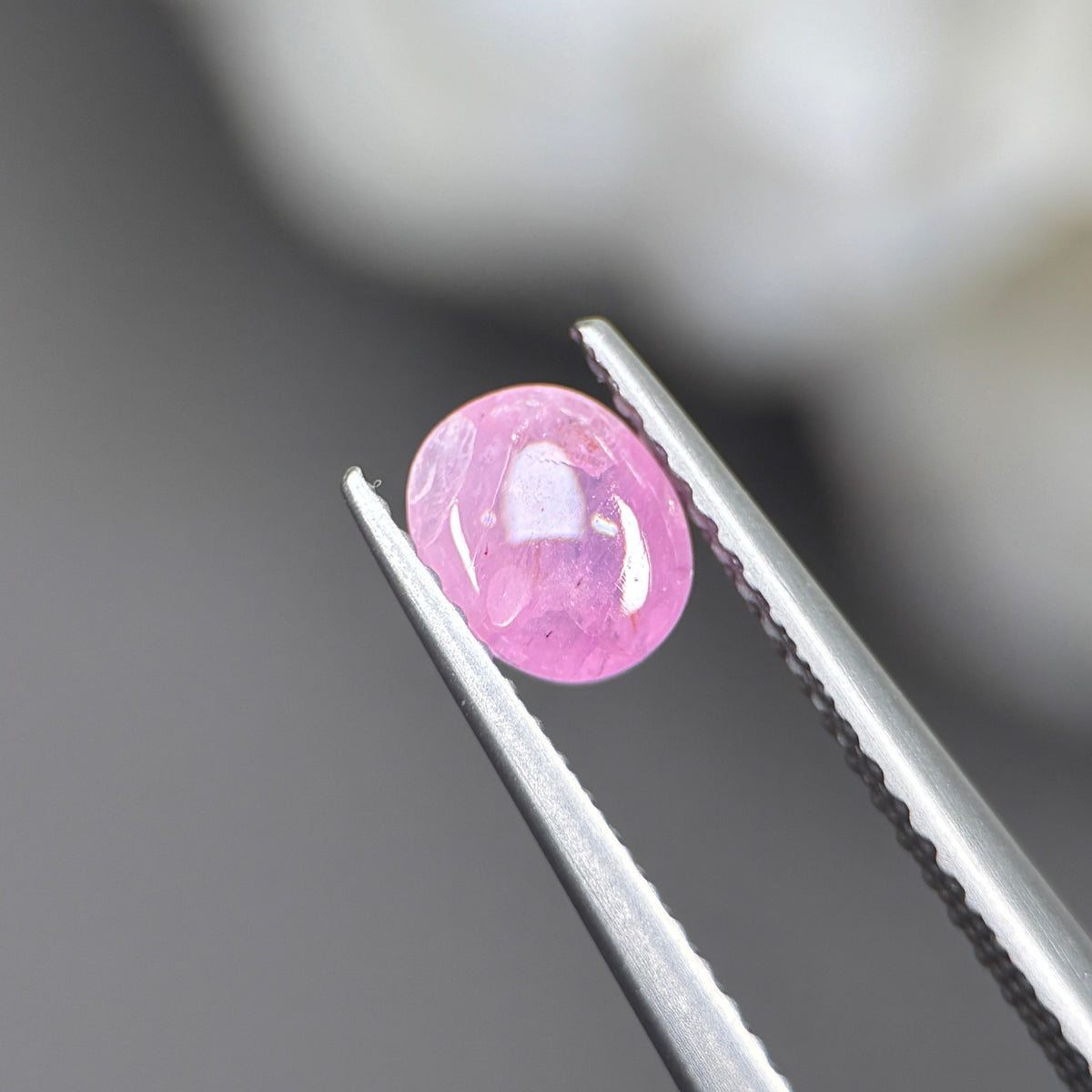 1,08ct Natural Pink Cacbochon Sapphire Viet Nam. No Treatment Sapphire Luc Yen.