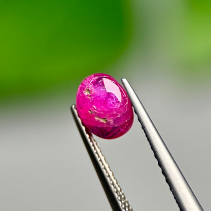 0,94ct Natural Ruby Cacbochon Viet Nam. No treatment Ruby Luc Yen.