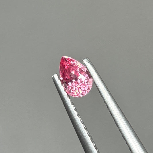 0,45ct Natural Pink Spinel Viet Nam. Pear Shape. No Treatment Spinel Luc Yen.