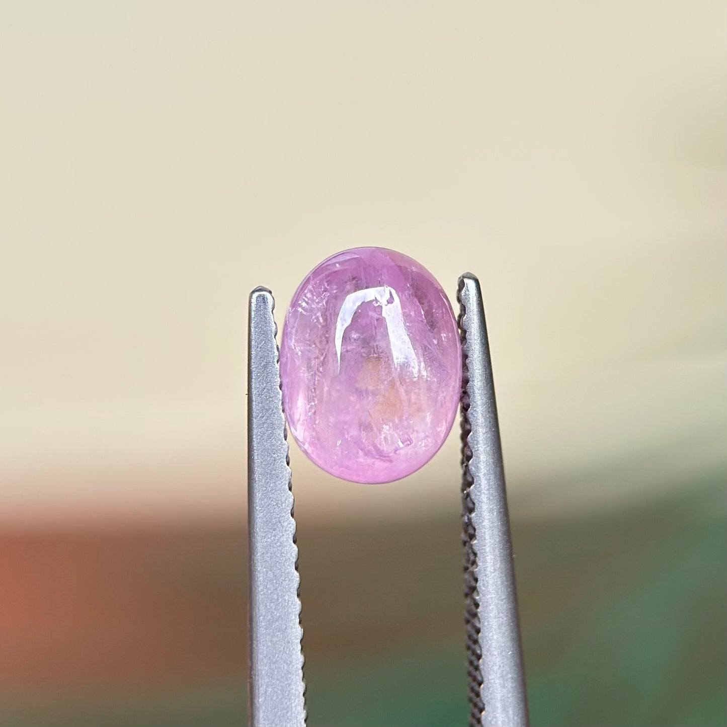 1.96 ct Natural Pink Sapphire Viet Nam. Cacbochon Cut. No treatment.