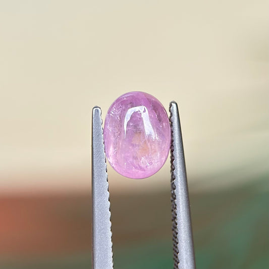 1.96 ct Natural Pink Sapphire Viet Nam. Cacbochon Cut. No treatment.