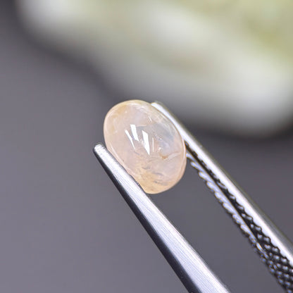 1.26ct Natural Yellowish White Cacbochon Sapphire Viet Nam. No treatment.