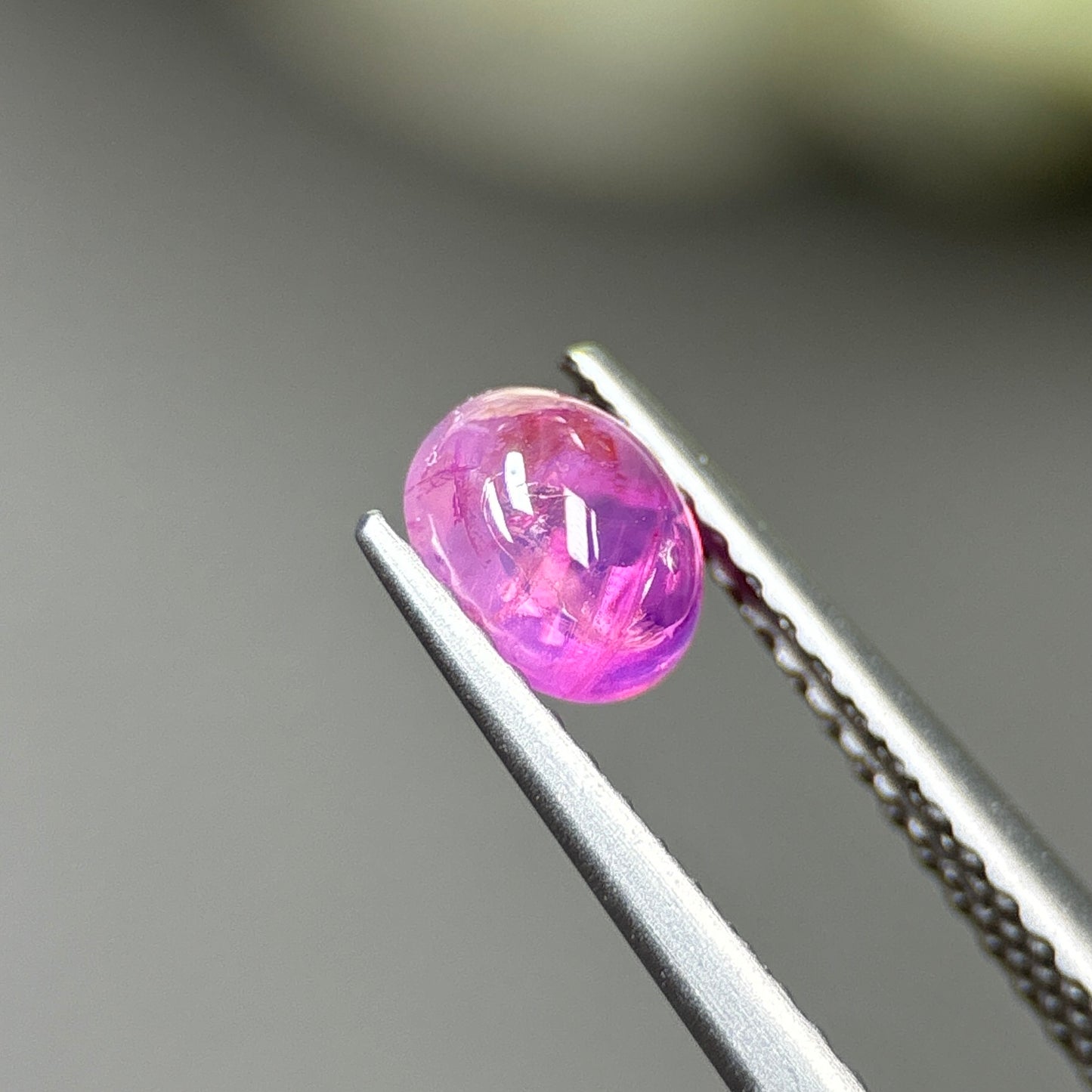 0.73ct Natural Purplish Pink Cacbochon Sapphire Viet Nam. No treatment.