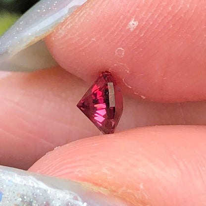 0,52ct Natural Brownish Red Spinel Vietnam. Round Shape. No Treatment, No Heat Spinel Luc Yen.