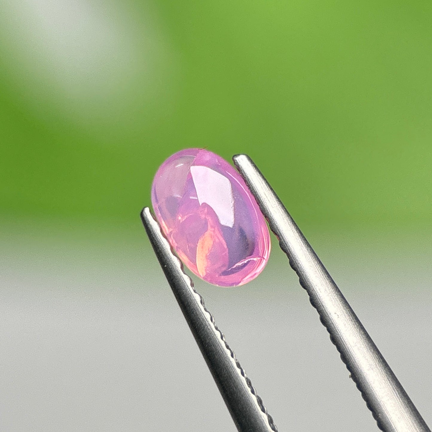 0.67ct Natural Pink Cacbochon Sapphire Viet Nam. No treatment.