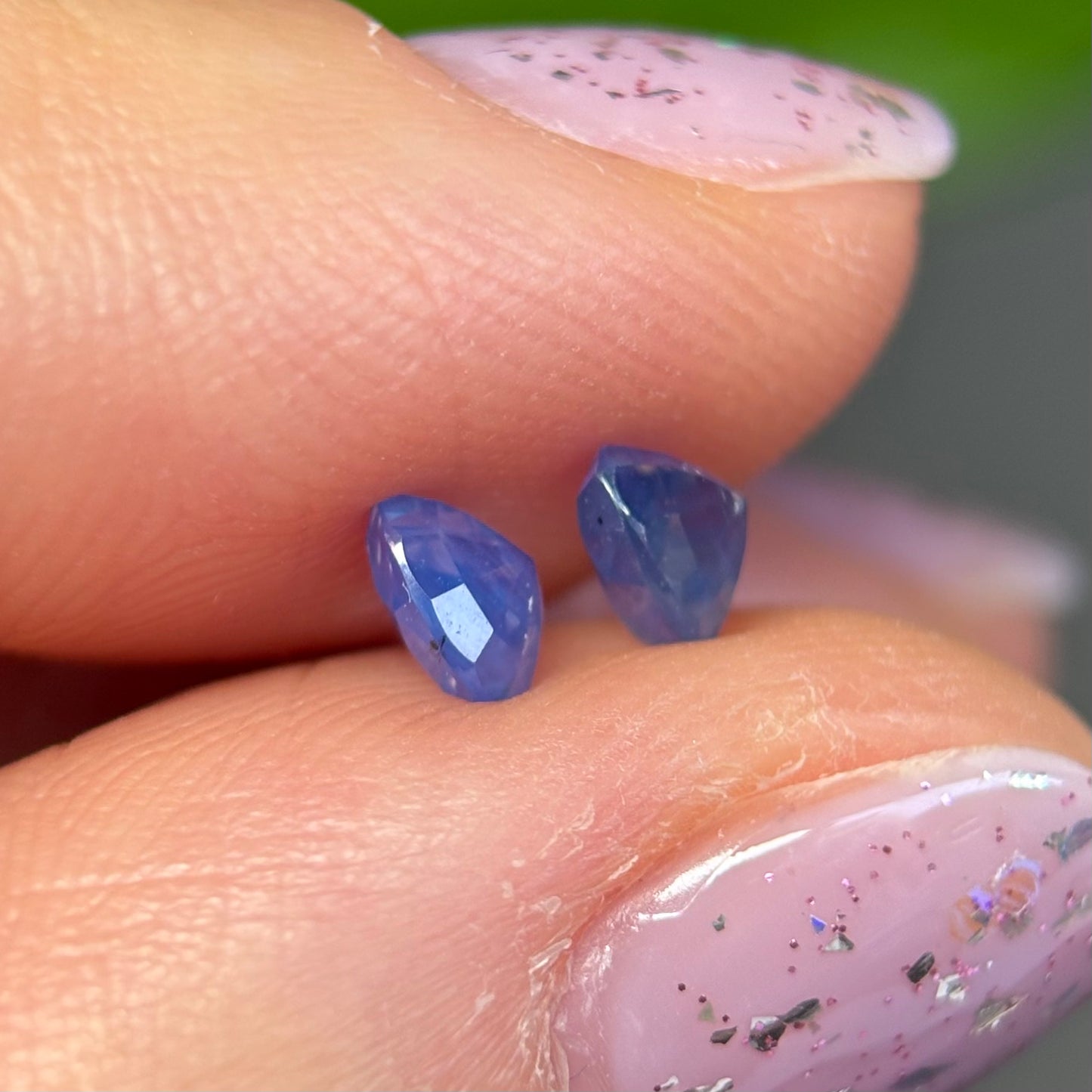 0.44 & 0.52 ct Natural Blue Silky Sapphire Vietnam.