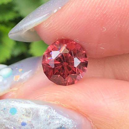 1,85ct Natural Red-Brown Spinel Viet Nam. Round Shape. No Treatment Spinel Luc Yen.
