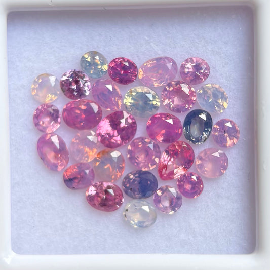 3.97 ct / 28Pcs Natural Milky Sapphire Viet Nam. No treatment.