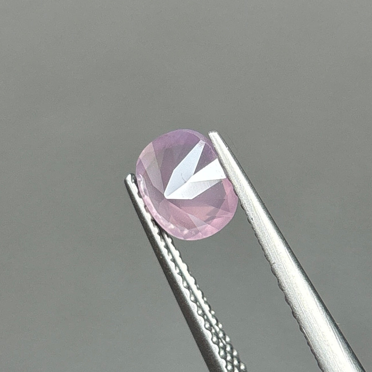 0,89ct Natural Pink Milky Sapphire Viet Nam. Cushion Shape. No Treatment Milky Sapphire Luc Yen.