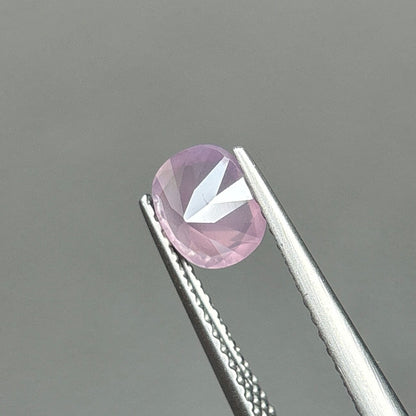 0,89ct Natural Pink Milky Sapphire Viet Nam. Cushion Shape. No Treatment Milky Sapphire Luc Yen.