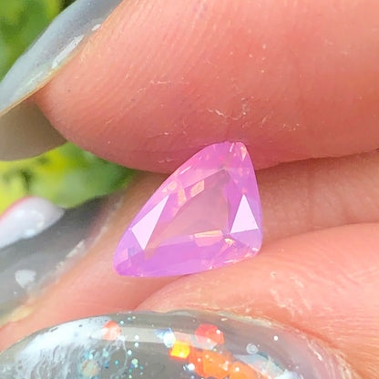 1,05ct Natural Pink Milky Sapphire Vietnam. Freeform. No Treatment Milky Sapphire Luc Yen.
