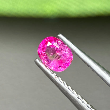 0,38ct Natural Pink Milky Sapphire Vietnam. Cushion Shape. No Treatment Milky Sapphire Luc Yen.