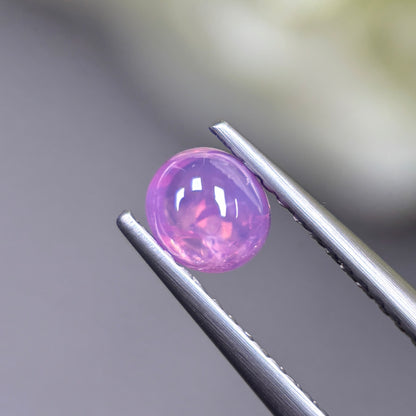 0.59ct Natural Purplish Pink Cacbochon Sapphire Viet Nam. No treatment.