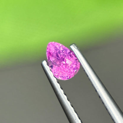 0,43ct Natural Pink Milky Sapphire Vietnam. Pear Shape. No Treatment Milky Sapphire Luc Yen.