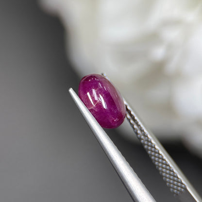 2,43ct Natural Purple Cacbochon Sapphire Viet Nam. No Treatment Sapphire Luc Yen.